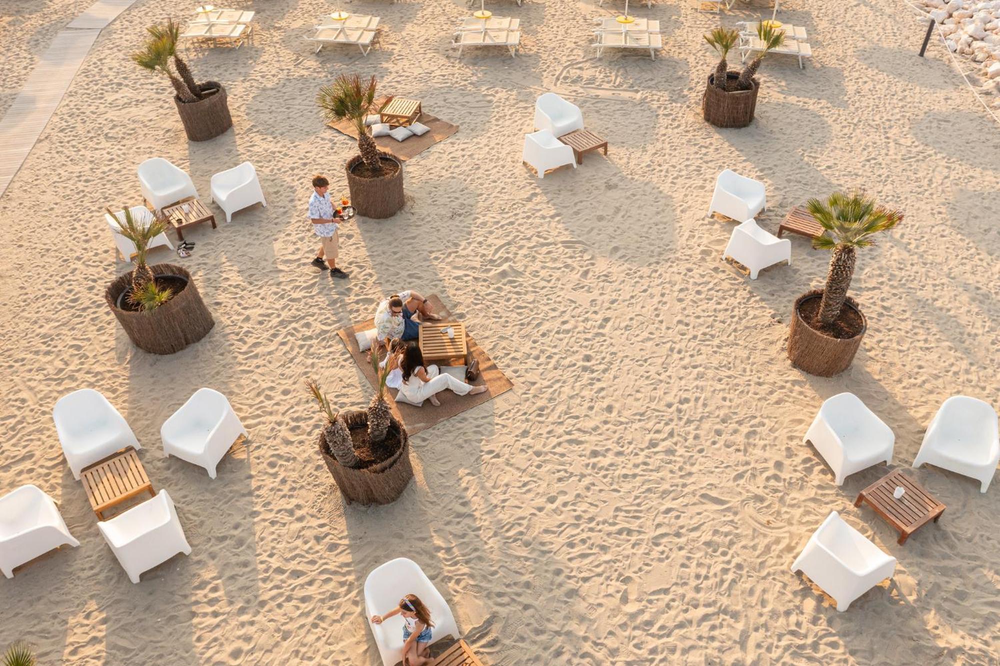 Club Del Sole Spina Family Collection Hotel Lido di Spina Kültér fotó