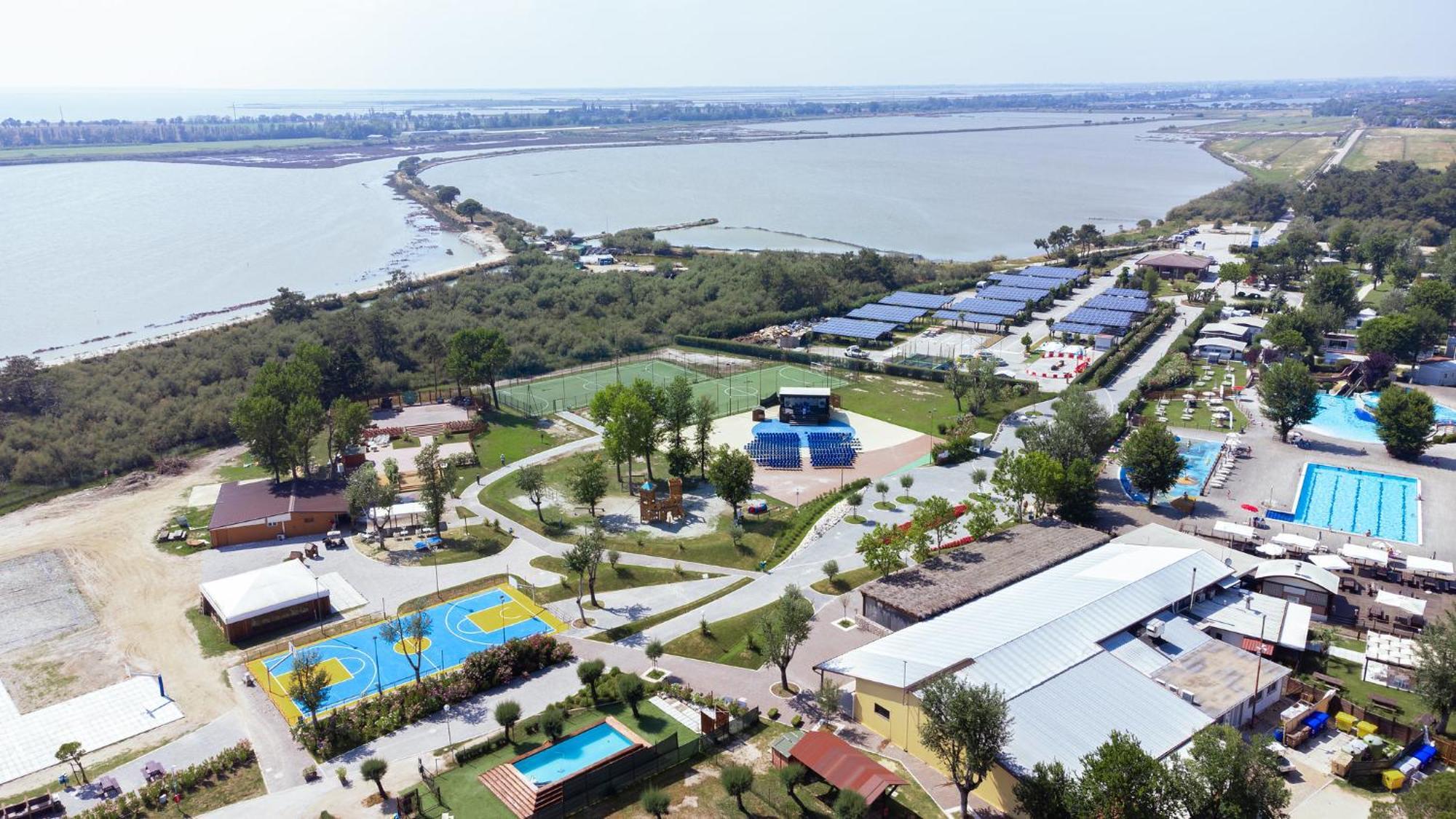 Club Del Sole Spina Family Collection Hotel Lido di Spina Kültér fotó