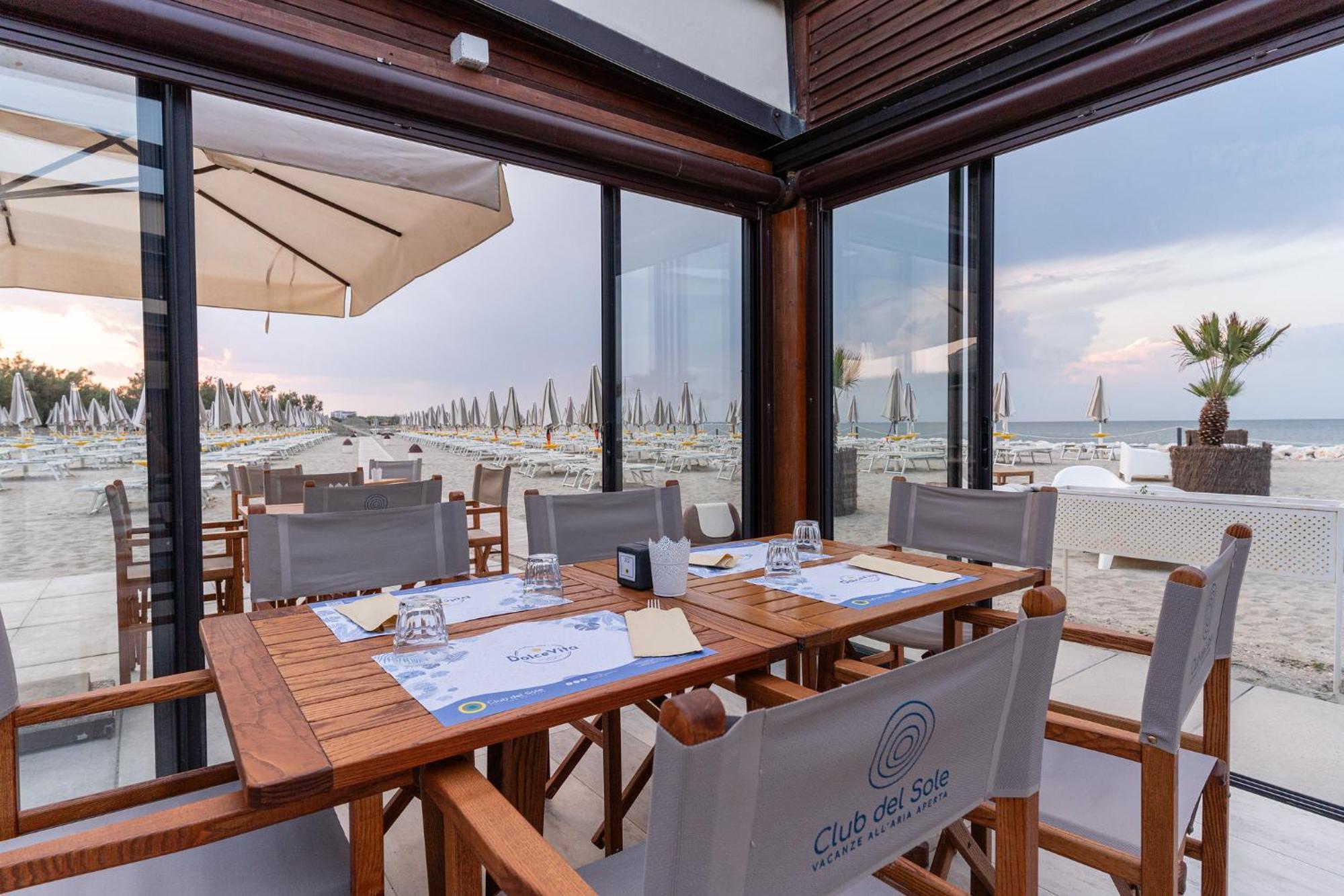 Club Del Sole Spina Family Collection Hotel Lido di Spina Kültér fotó
