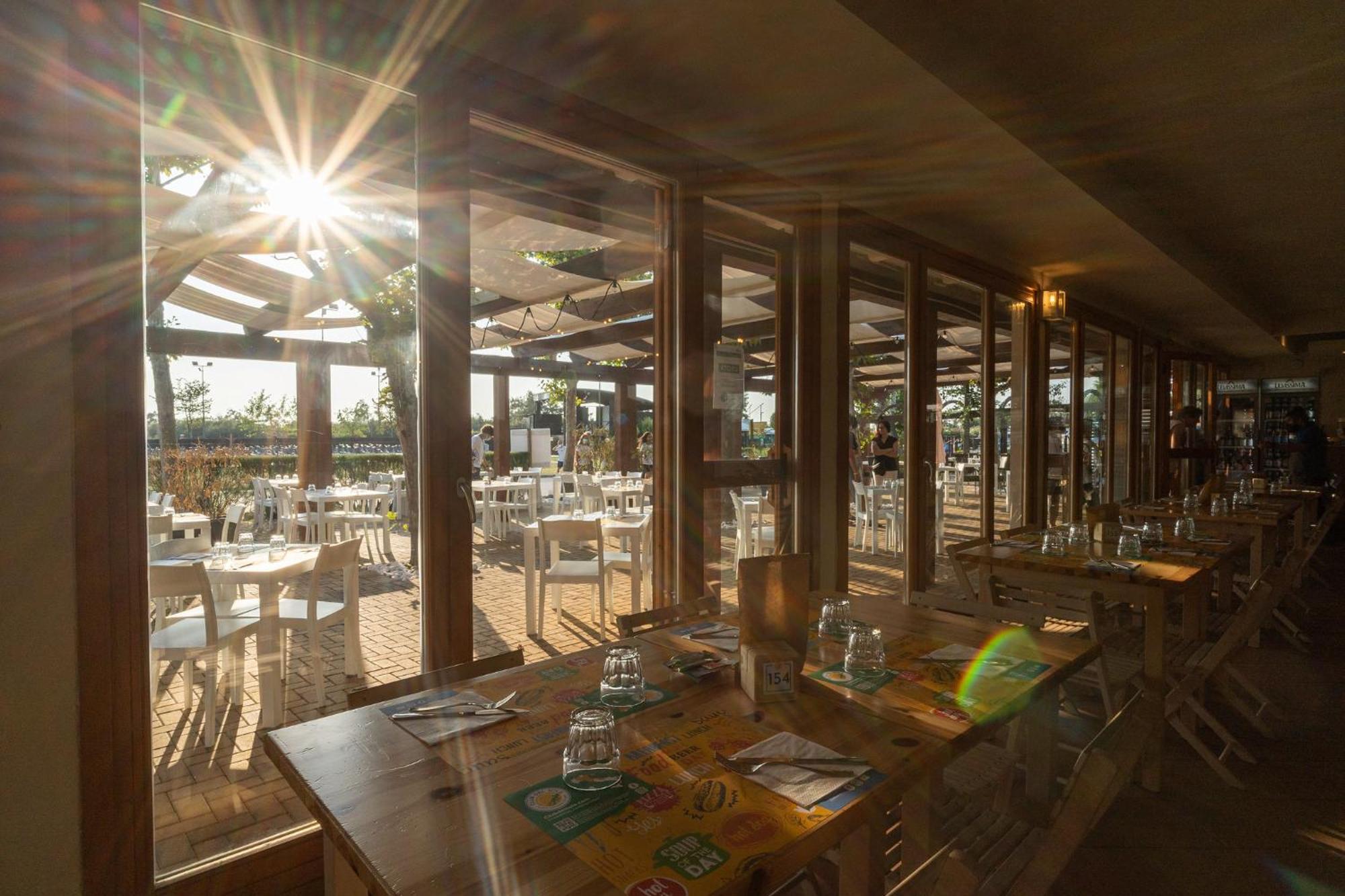 Club Del Sole Spina Family Collection Hotel Lido di Spina Kültér fotó
